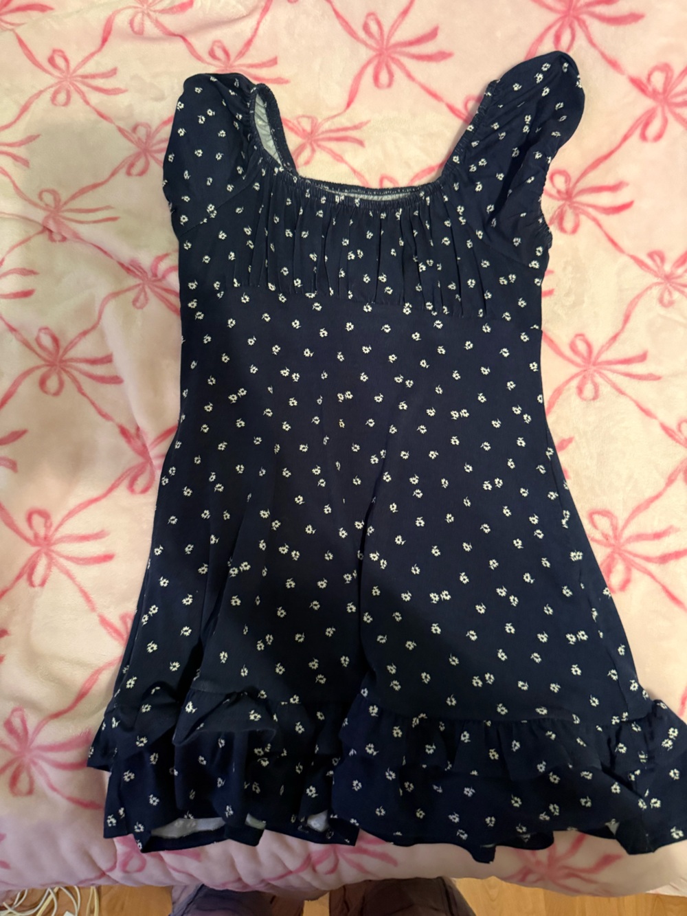 Girls' Navy Floral Smocked Casual Dress